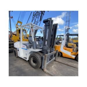 White TCM Forklift FD70