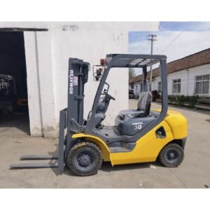 komatsu FD30 Diesel Forklift 3-ton with Triplex Mast