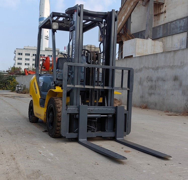 Komatsu FG30 LPG Forklift 3-ton - 图片 5